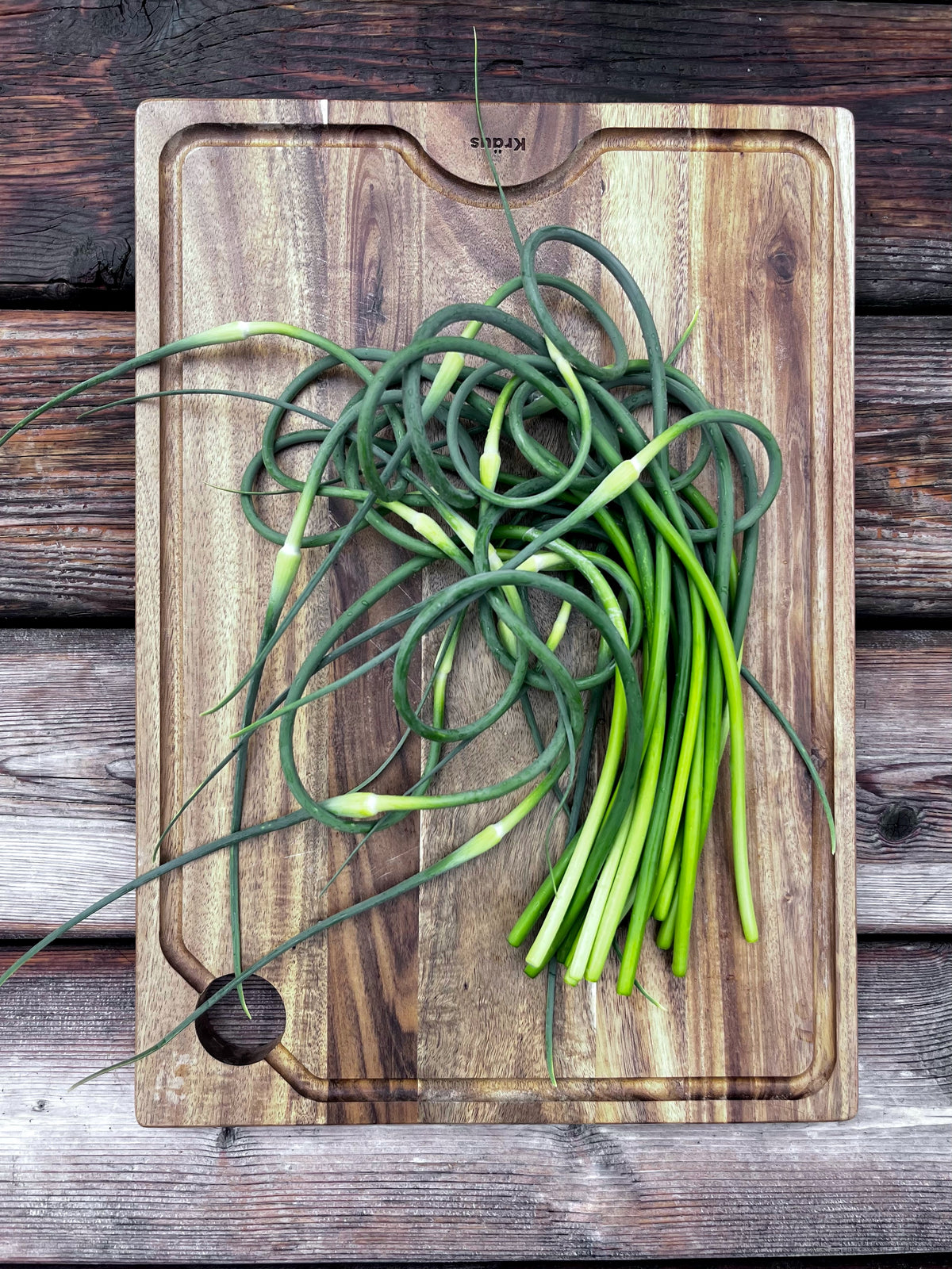 Scapes Garlic Scapes – Everblue Gardens